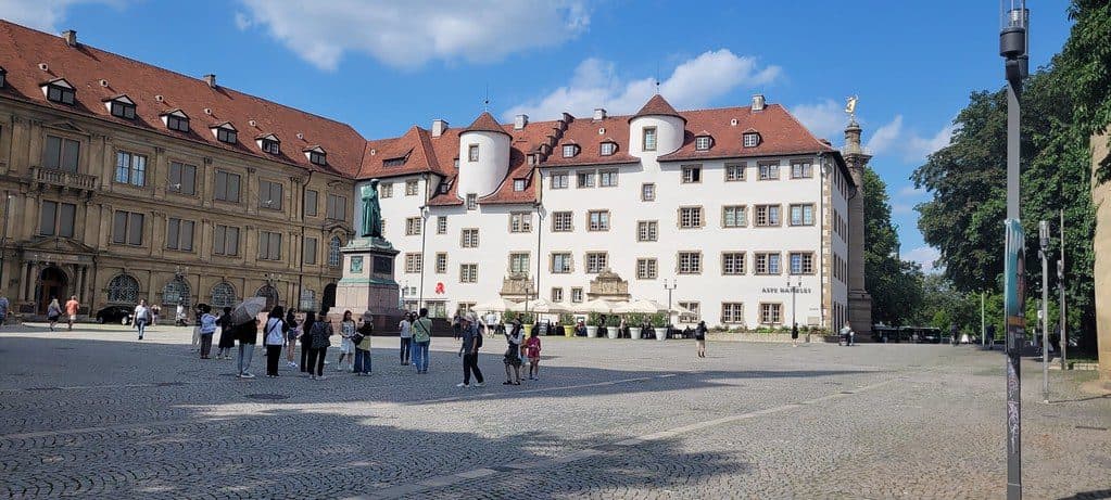 Sicherheitstechnische Betreuung in Stuttgart: Altes Schloss und Schillerplatz